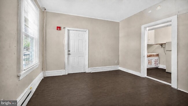 Building Photo - 40 S Governors Ave