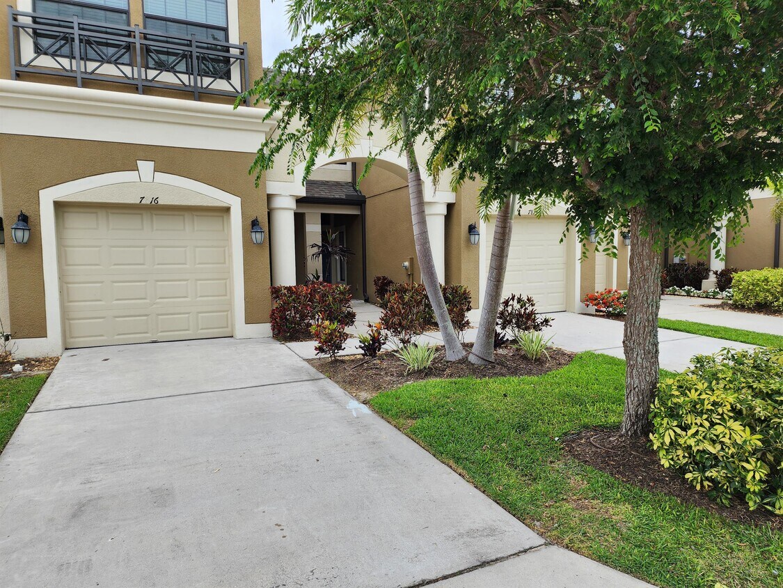 7816 52nd Terrace E, Bradenton, FL 34203 House Rental in Bradenton
