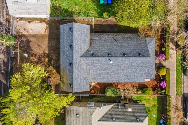 Foto del edificio - 4313 N Kerby Ave