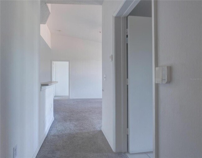 Foto del edificio - 5566 Metrowest Blvd