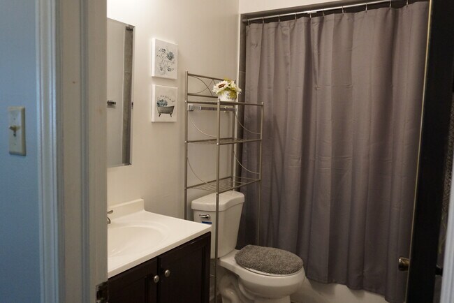 Foto del edificio - 4042 Charleston Rd