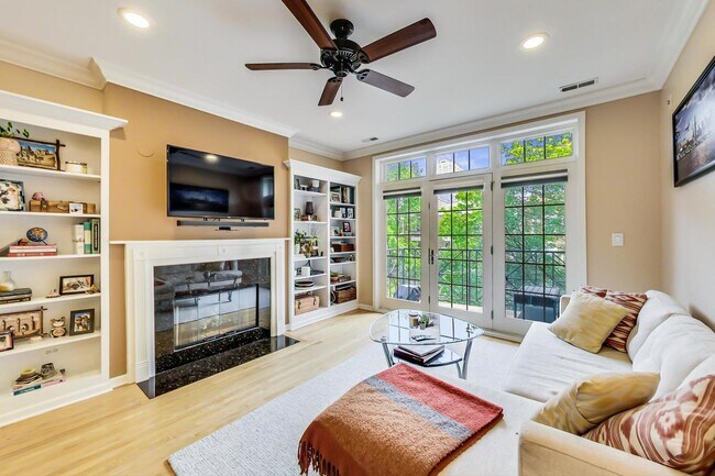 Foto del edificio - 4704 N Kenmore Ave
