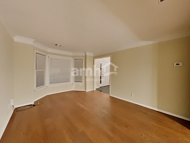 Building Photo - 4383 Laughlin Ct NW