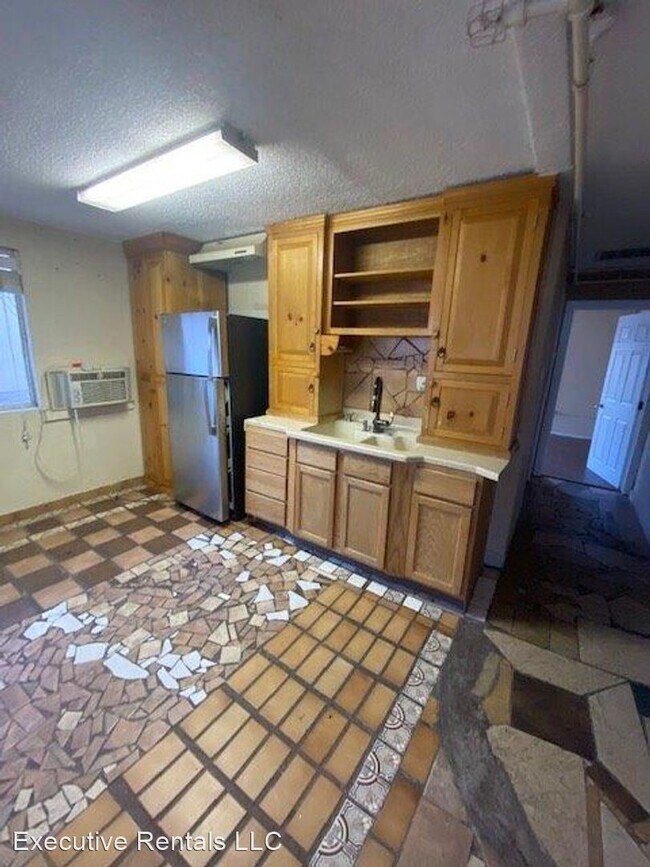 Foto del edificio - 2 br, 1 bath House - 145 B Willoughby Ave