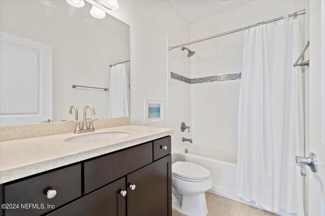 Building Photo - 245 Rialto Dr