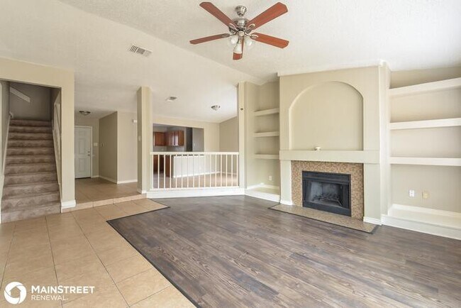 Building Photo - 7938 Sonny Rdg, San Antonio, TX 78244