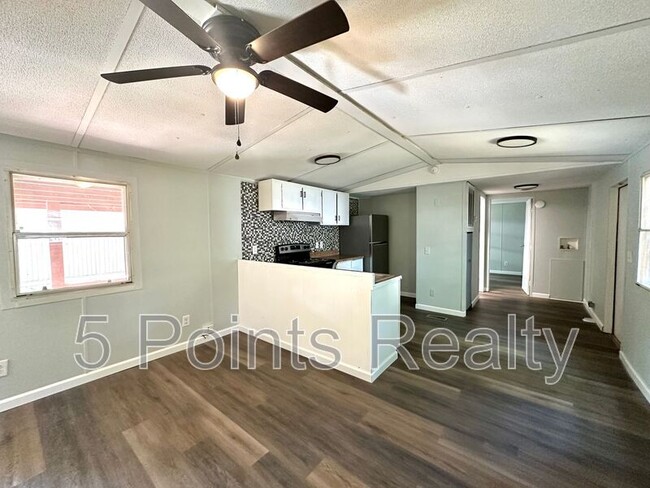 Building Photo - 9325 Beeler Ct