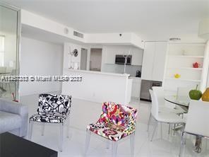 Foto del edificio - 2555 Collins Ave