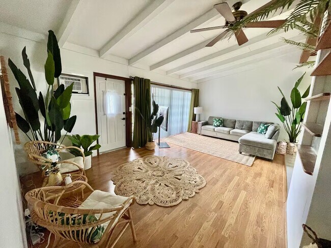 Photo - 2512 Sugar Loaf Ln House