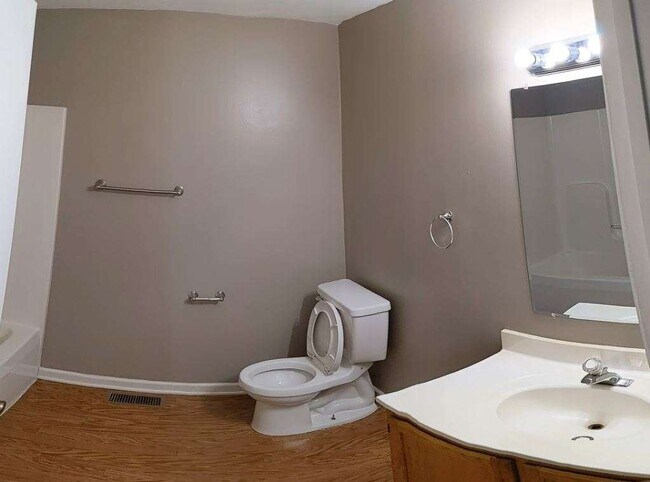 Foto del edificio - 1018 Jackson Ave SW