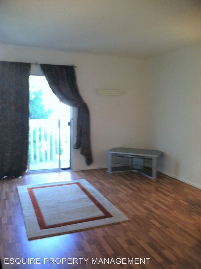 Foto del edificio - 2 br, 1.5 bath House - 233 S. VENTURA RD #134