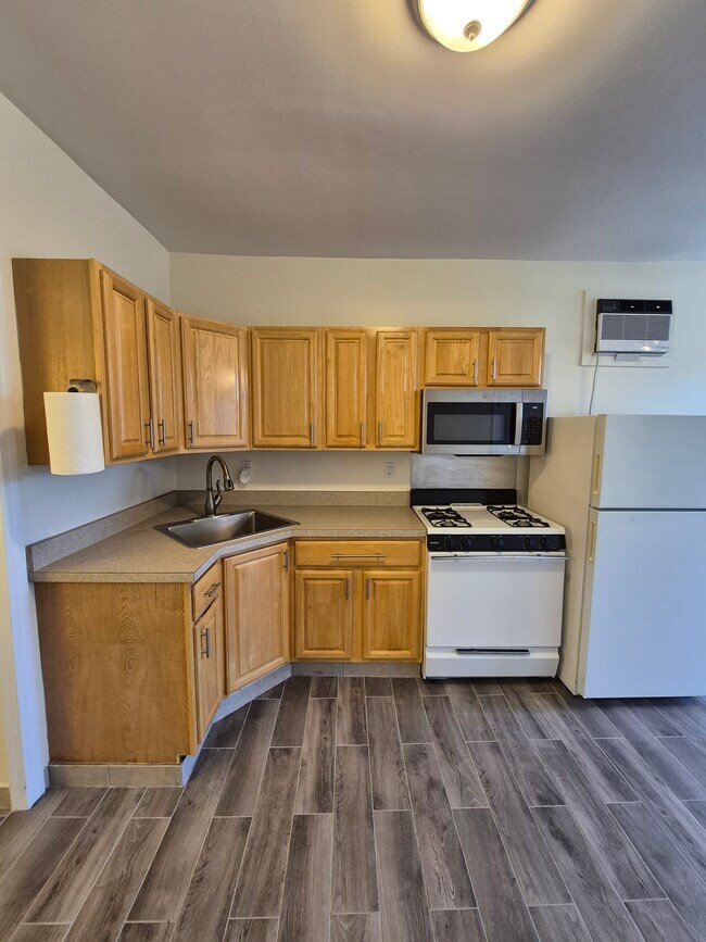 Foto del edificio - 2979 Fairfield Ave