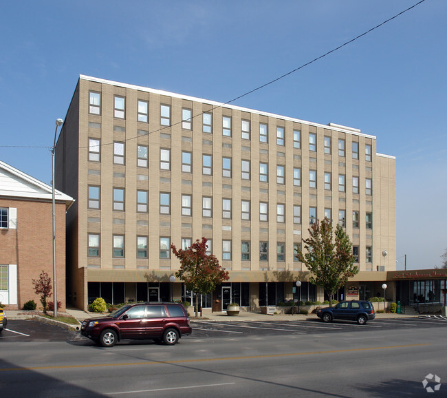 Building Photo - Fort Stevenson House Apartments