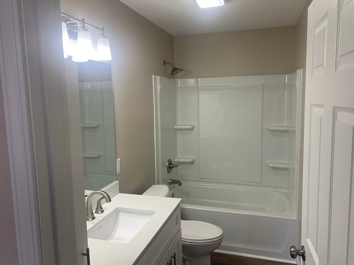 Building Photo - 512 Blackman St