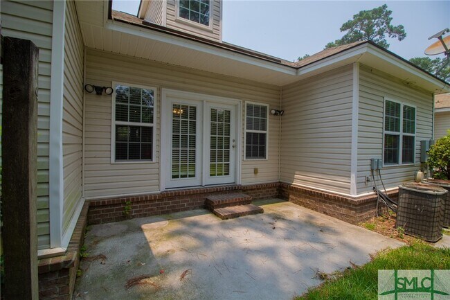 Building Photo - 3 Amelia Ct