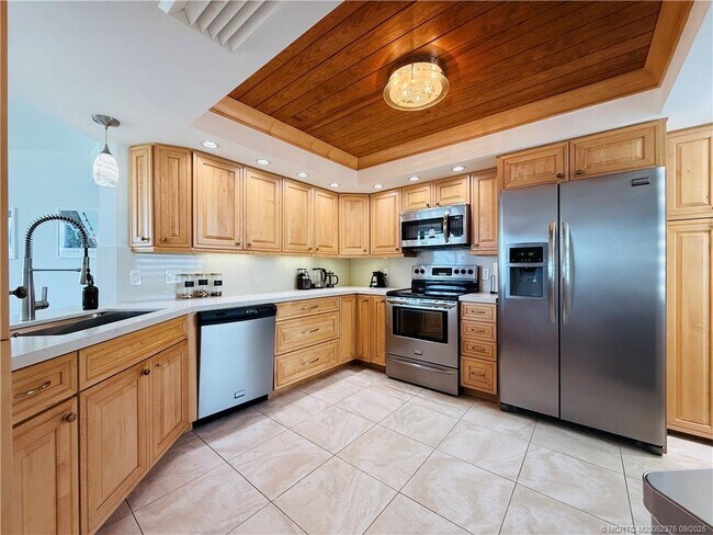Foto del edificio - 8800 S Ocean Dr