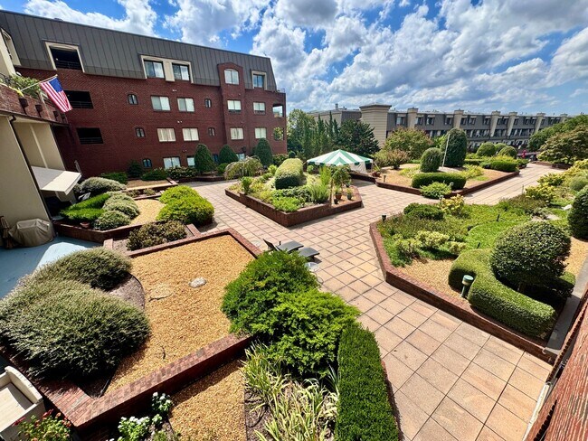 Foto del edificio - DOWNTOWN AREA