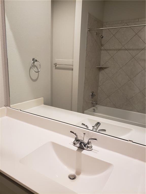 Building Photo - 105 Englenook Dr