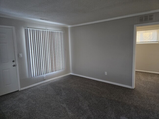 Foto del edificio - 12867 Westbrook St