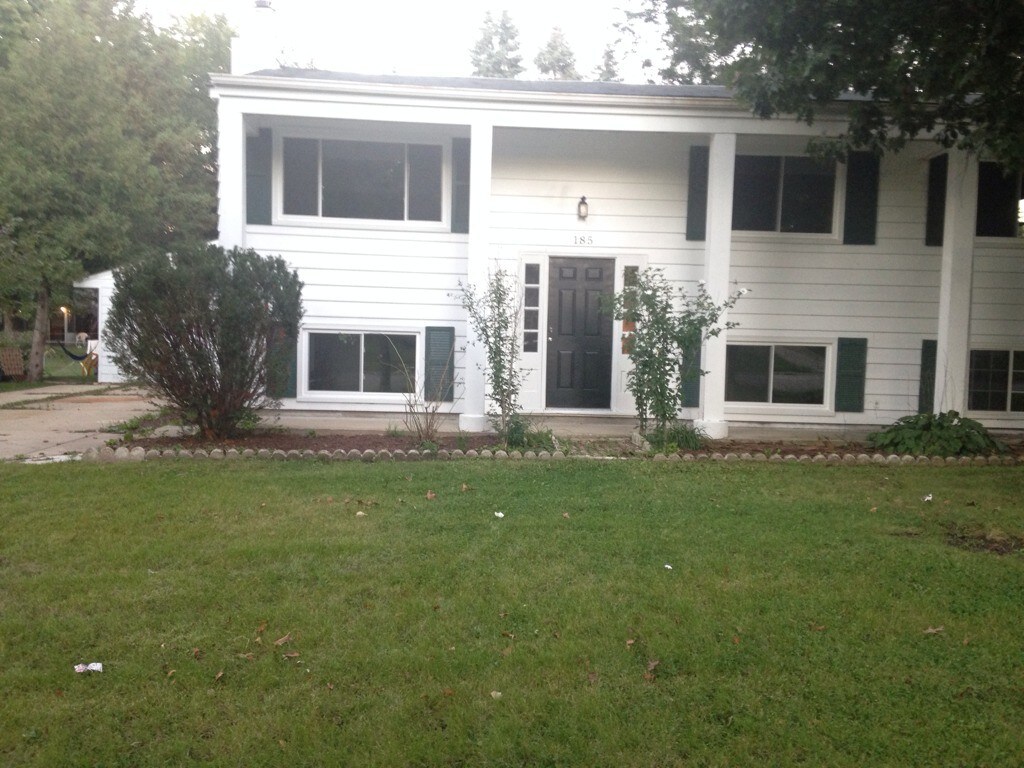 Primary Photo - 185 Pauline Dr