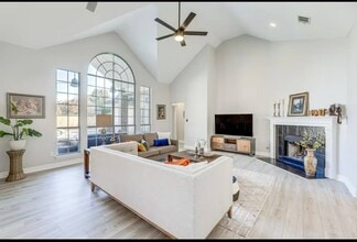 Building Photo - 602 Vogue Cove