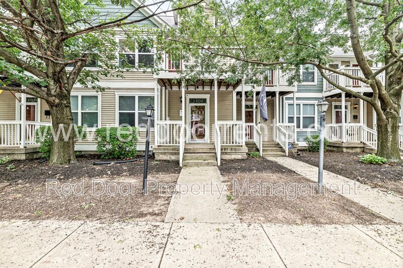Primary Photo - 2406 N Delaware St