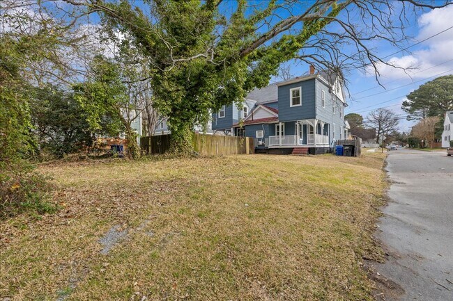 Foto del edificio - 258 Douglas Ave