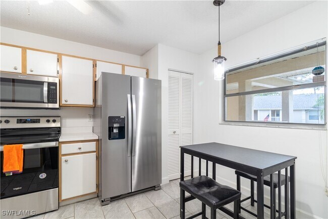 Building Photo - 745 Landover Cir
