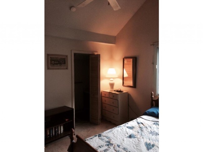 Building Photo - 20 Condo Rd