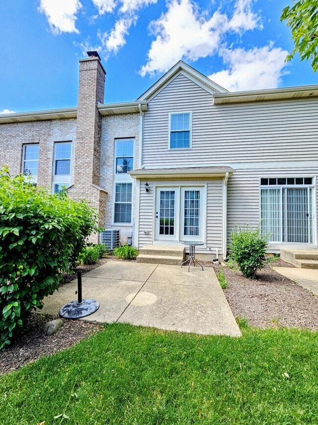 Building Photo - 1269 Bradley Cir