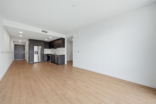 Building Photo - 2000 Biscayne Blvd