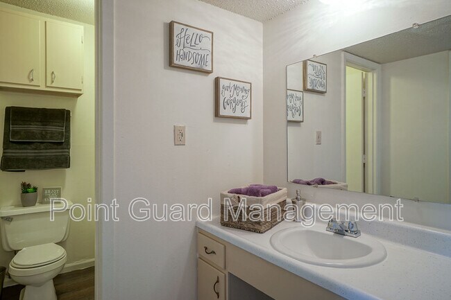 Foto del edificio - 1500 Oxford Pl