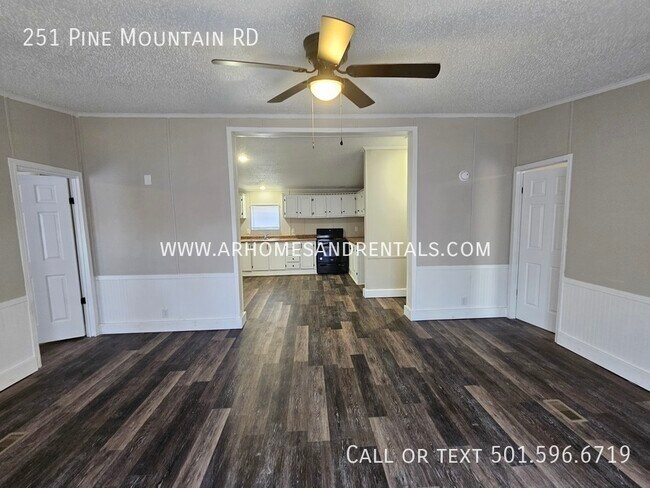Building Photo - 251 Pine Mountain RD | $1295 | 3 beds 2 baths