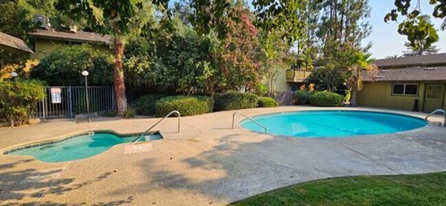 Foto del edificio - Cozy apartment for rent in Visalia