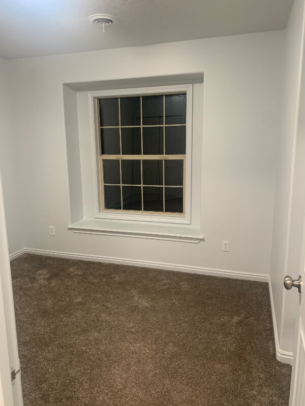 Foto del edificio - 1049 Manchester Ct