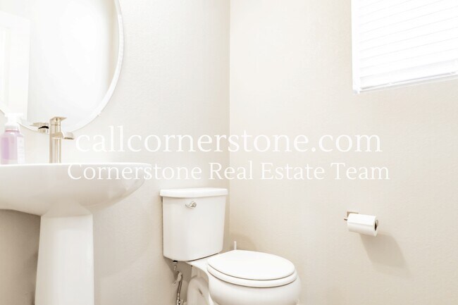 Foto del edificio - 9844 Cronin St