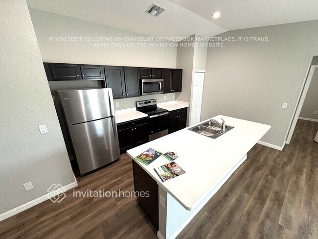 Foto del edificio - 25372 Estrada Cir