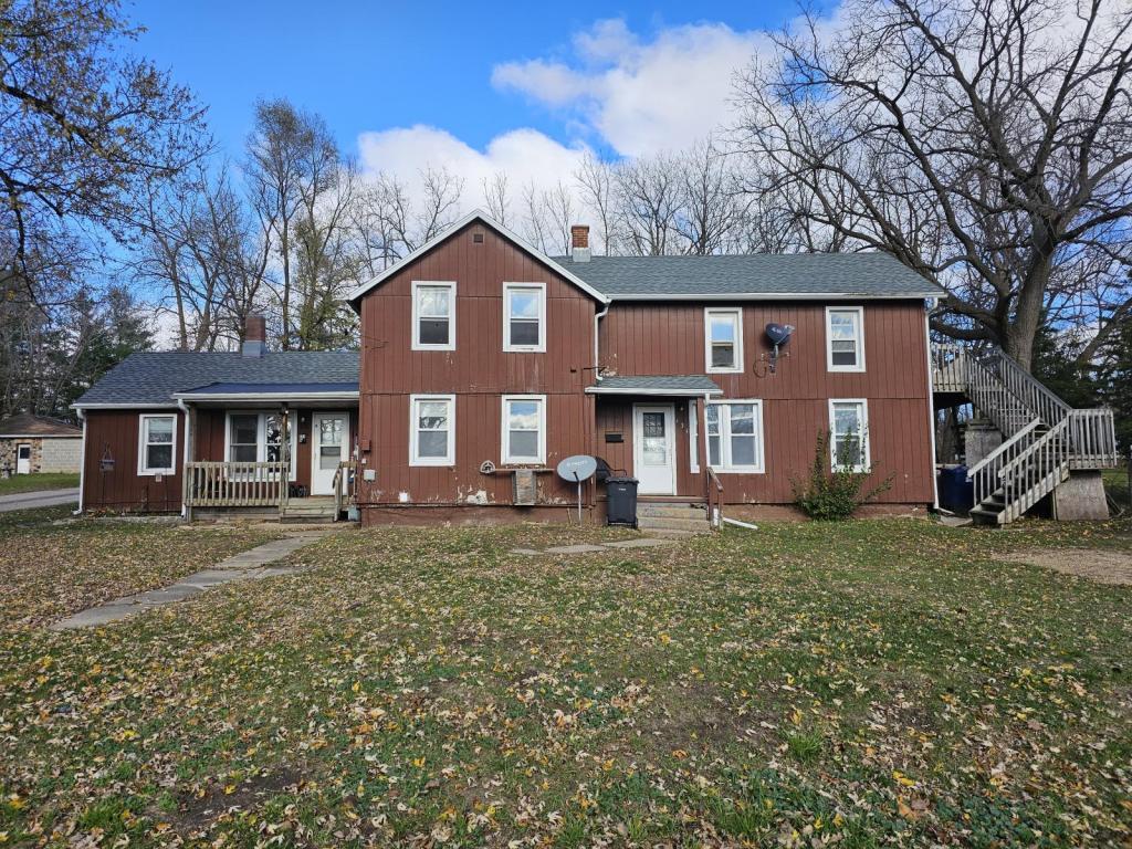 Foto principal - 131 Holmes St