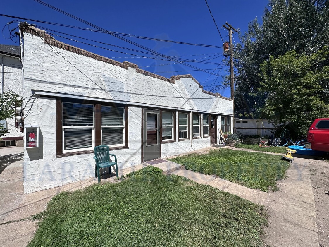 407 S 5th St, Laramie, WY 82070 - Room for Rent in Laramie, WY ...