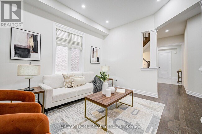 Photo du bâtiment - 113 Botelho Cir