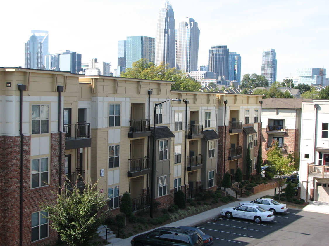 Primary Photo - Seigle Point Apartments