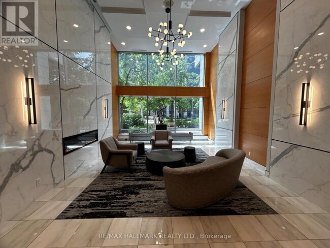 Photo du bâtiment - 1015-4978-4978 Yonge St