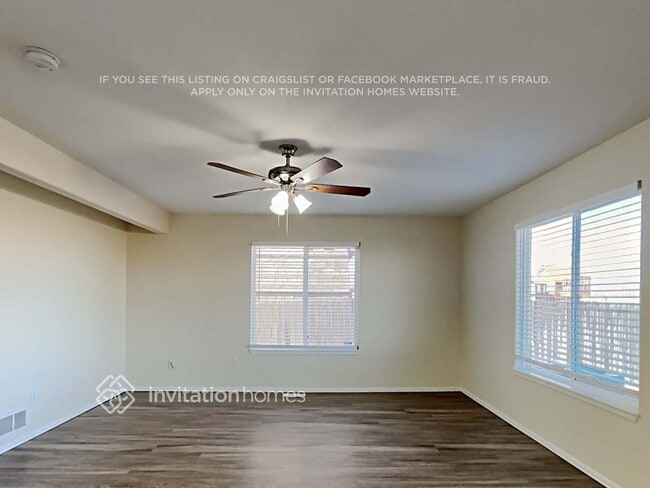 Building Photo - 10394 Silver Stirrup Dr