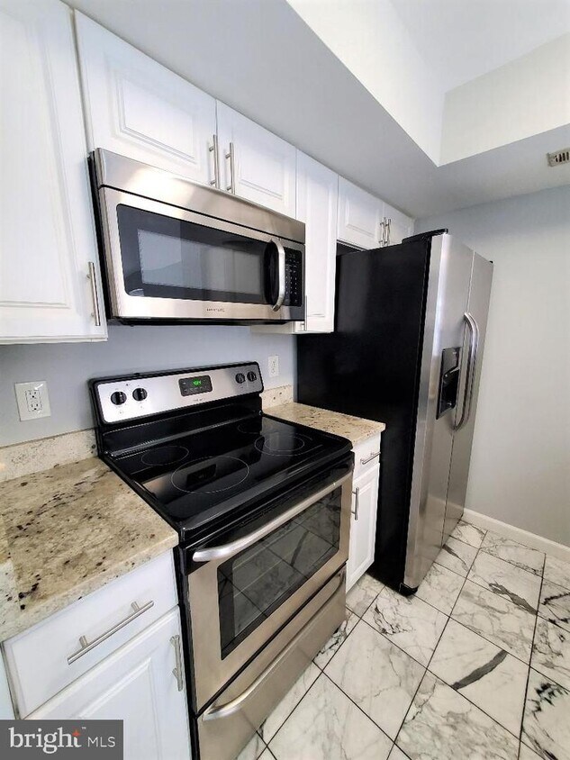 Primary Photo - 13580 Lord Sterling Pl