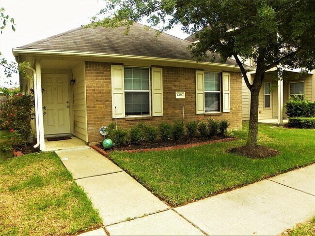 Foto del edificio - 6336 Austinville Dr