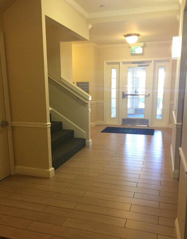 Foto del edificio - 125 Edgemere Rd