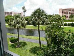 Building Photo - 14527 Bonaire Blvd