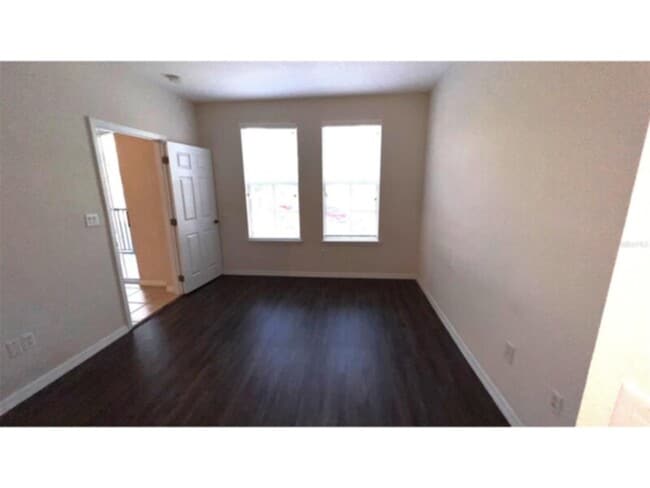 Building Photo - Beautiful 2 Bedroom Condo in Windermere