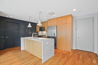 Building Photo - 823 Classon Ave