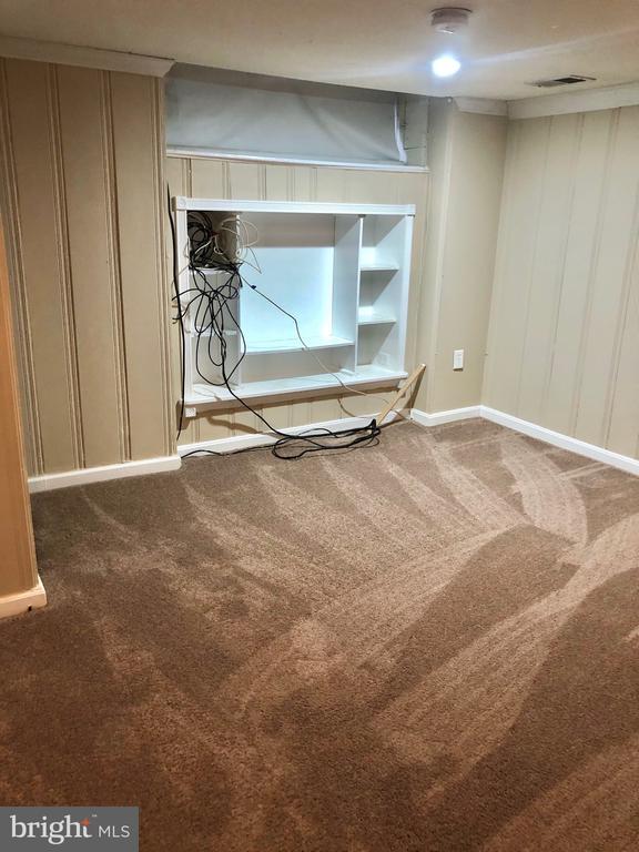 Building Photo - 3418 E Baltimore St